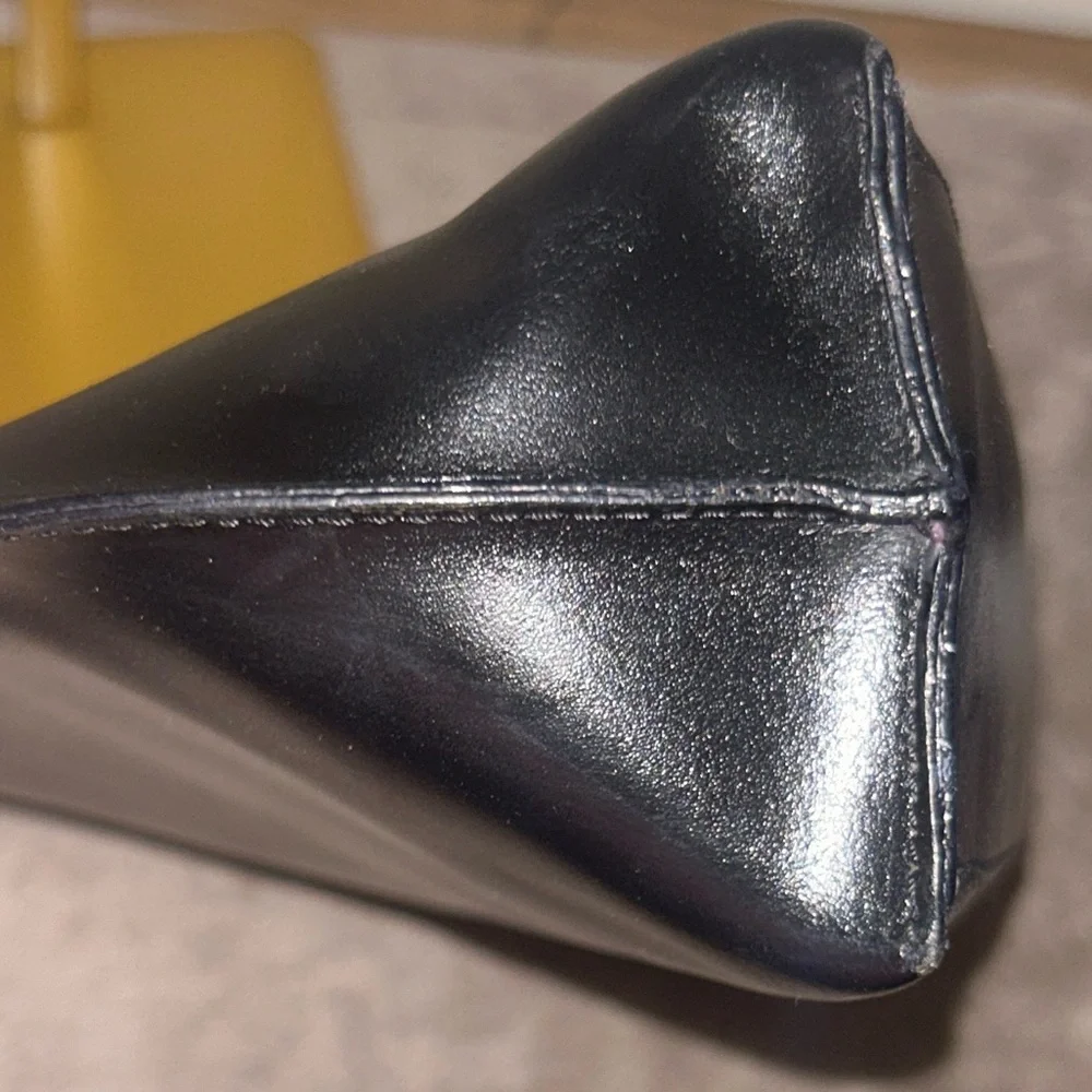 Furla Vintage Black Leather Bag - Picture 13 of 16